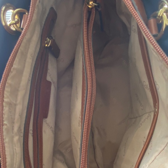 Calvin Klein - Picture 7 of 10